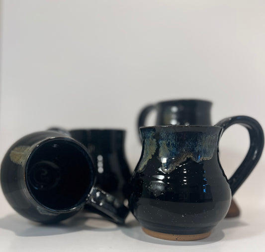 Mug - Black with gold drips